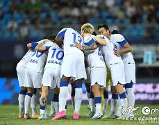 AYX SPORTS平台-国内足球联赛悬念不断,强弱对决随时发生变化
